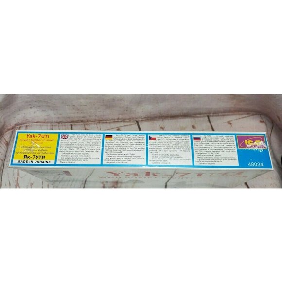 Yak-7 UTI WW2 Soviet Fighter Trainer 1:48 Scale ICM Model Plane - Picture 3 of 9